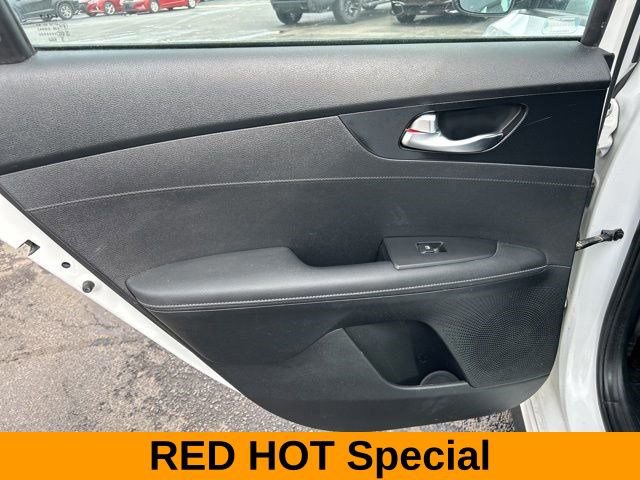 Used 2023 Kia Forte GT-Line image 38