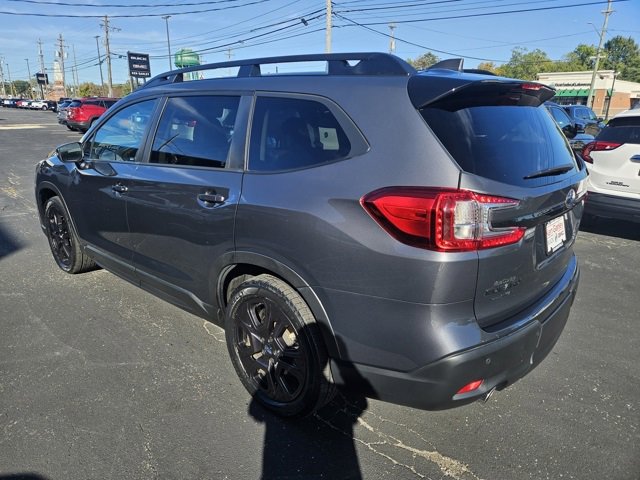 Used 2023 Subaru Ascent Onyx Edition image 5