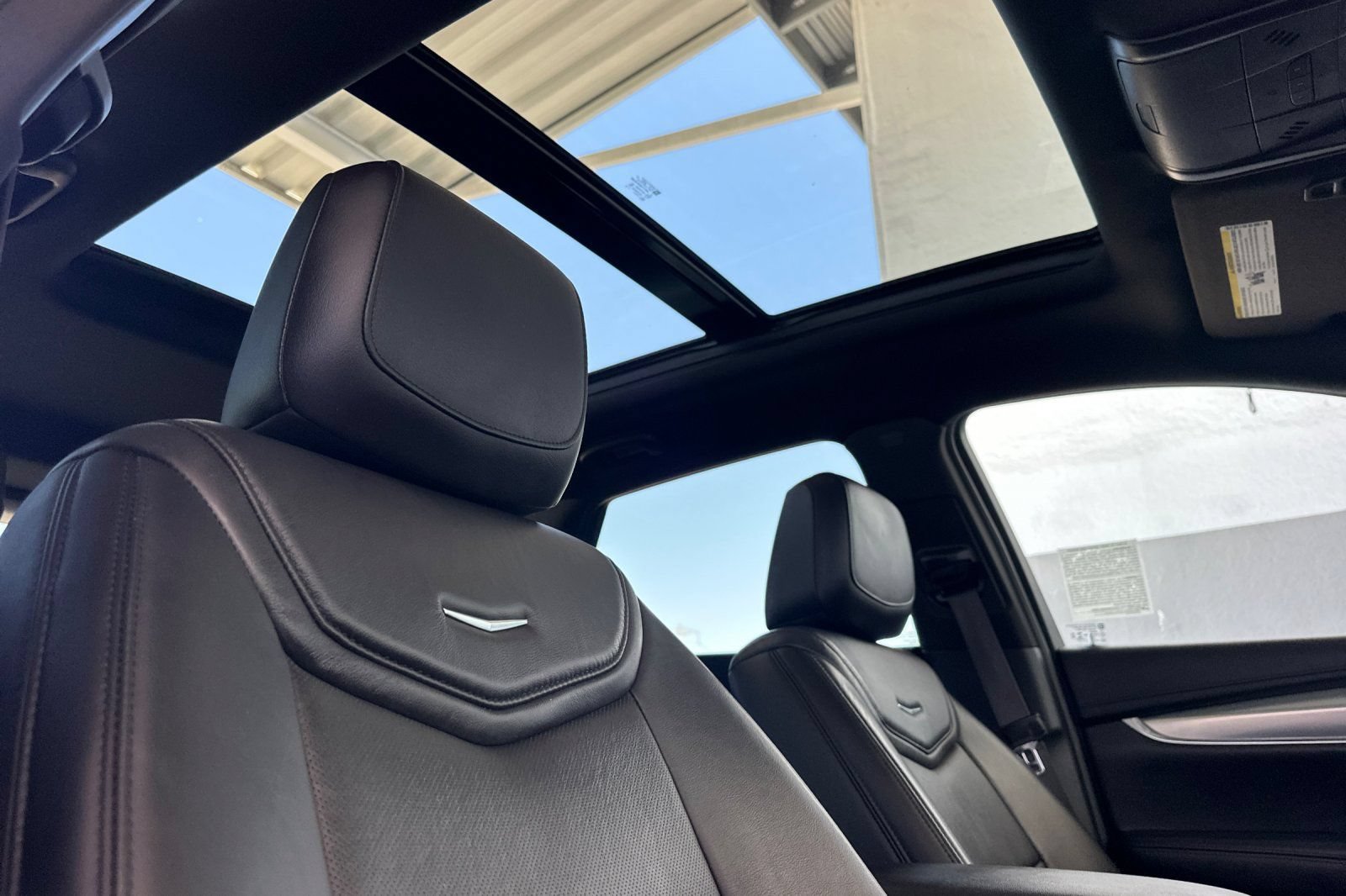 Certified 2019 Cadillac XT5 Luxury w/ Sport Package FWD image 21