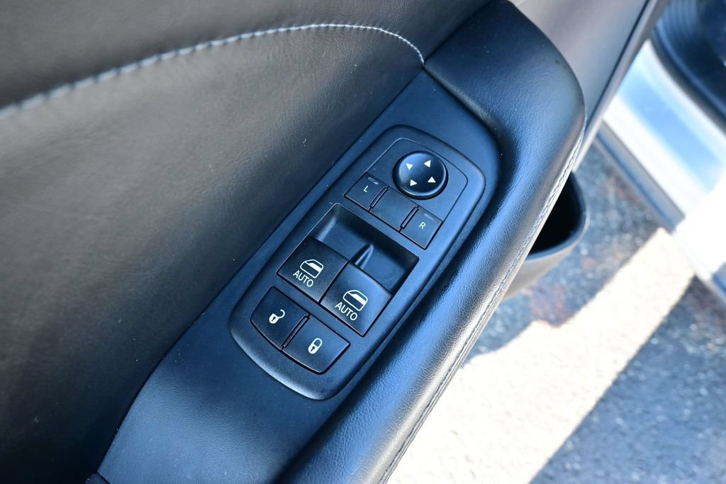 Used 2019 Dodge Challenger R/T Scat Pack w/ Plus Package RWD image 10