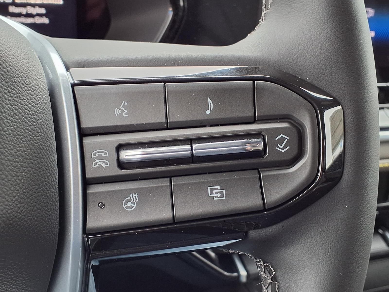 New 2026 Chevrolet Colorado ZR2 AWD/4WD image 21