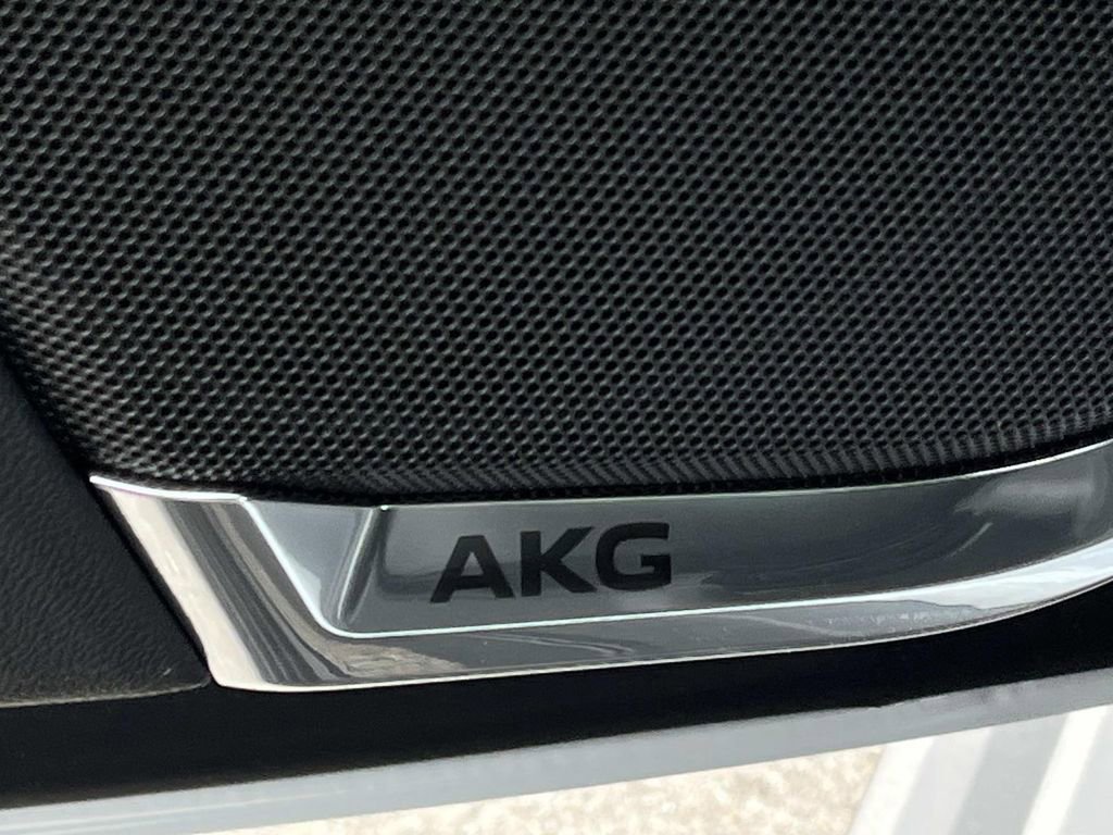 New 2026 Cadillac Escalade Platinum Sport w/ LPO, ONYX Package image 30