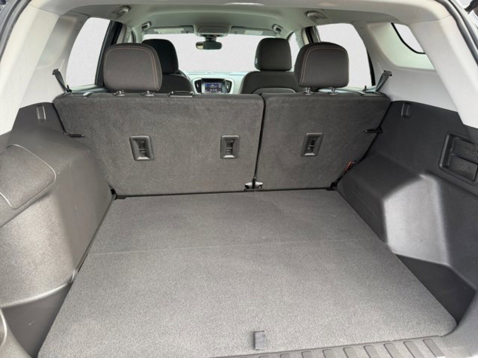 Used 2021 GMC Terrain SLE w/ Driver Convenience Package image 17