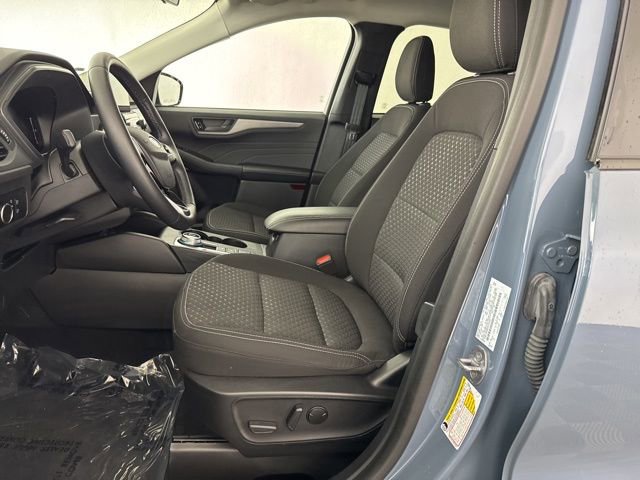 Used 2023 Ford Escape Active image 23