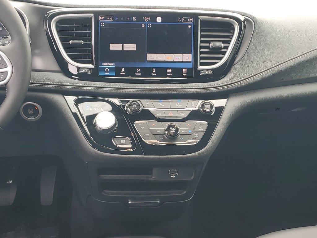 New 2026 Chrysler Pacifica Select FWD image 15