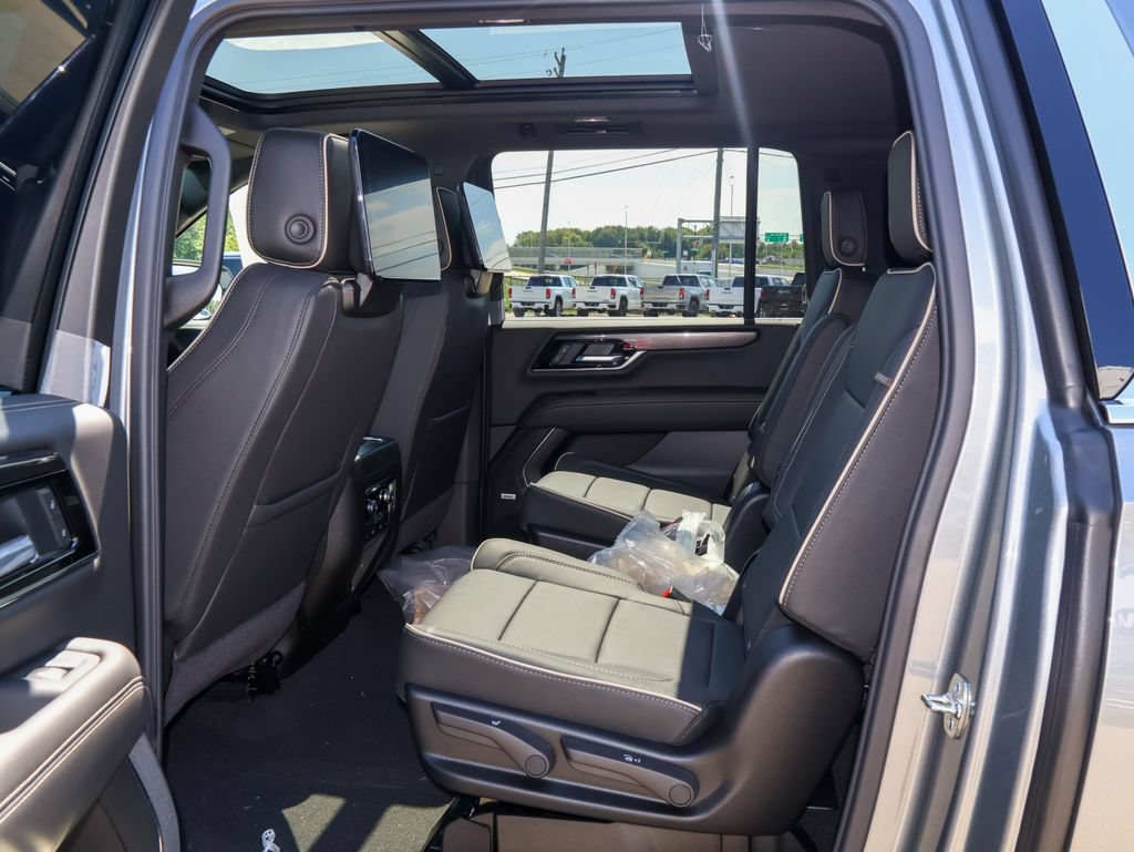 New 2026 GMC Yukon XL Elevation w/ Elevation Premium Package AWD/4WD image 14