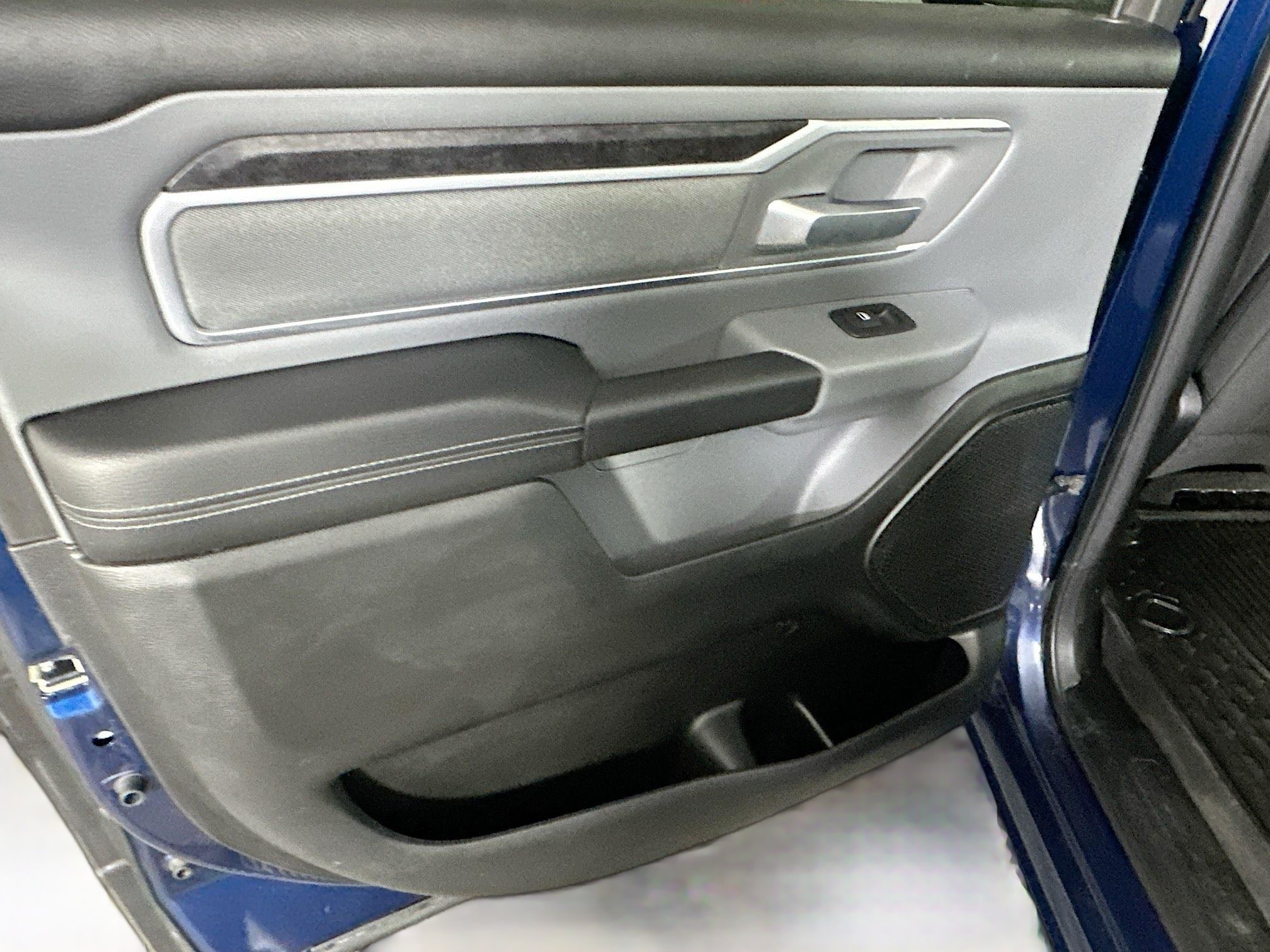 Used 2022 RAM 1500 Big Horn AWD/4WD image 25