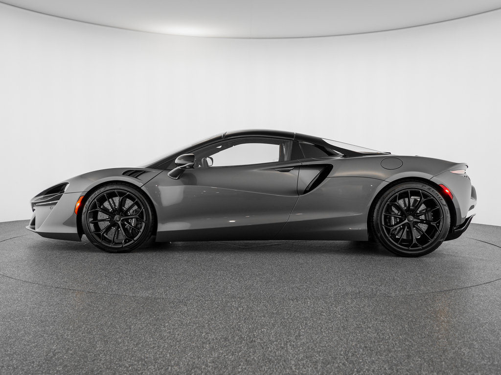 New 2026 McLaren Artura Spider RWD image 2