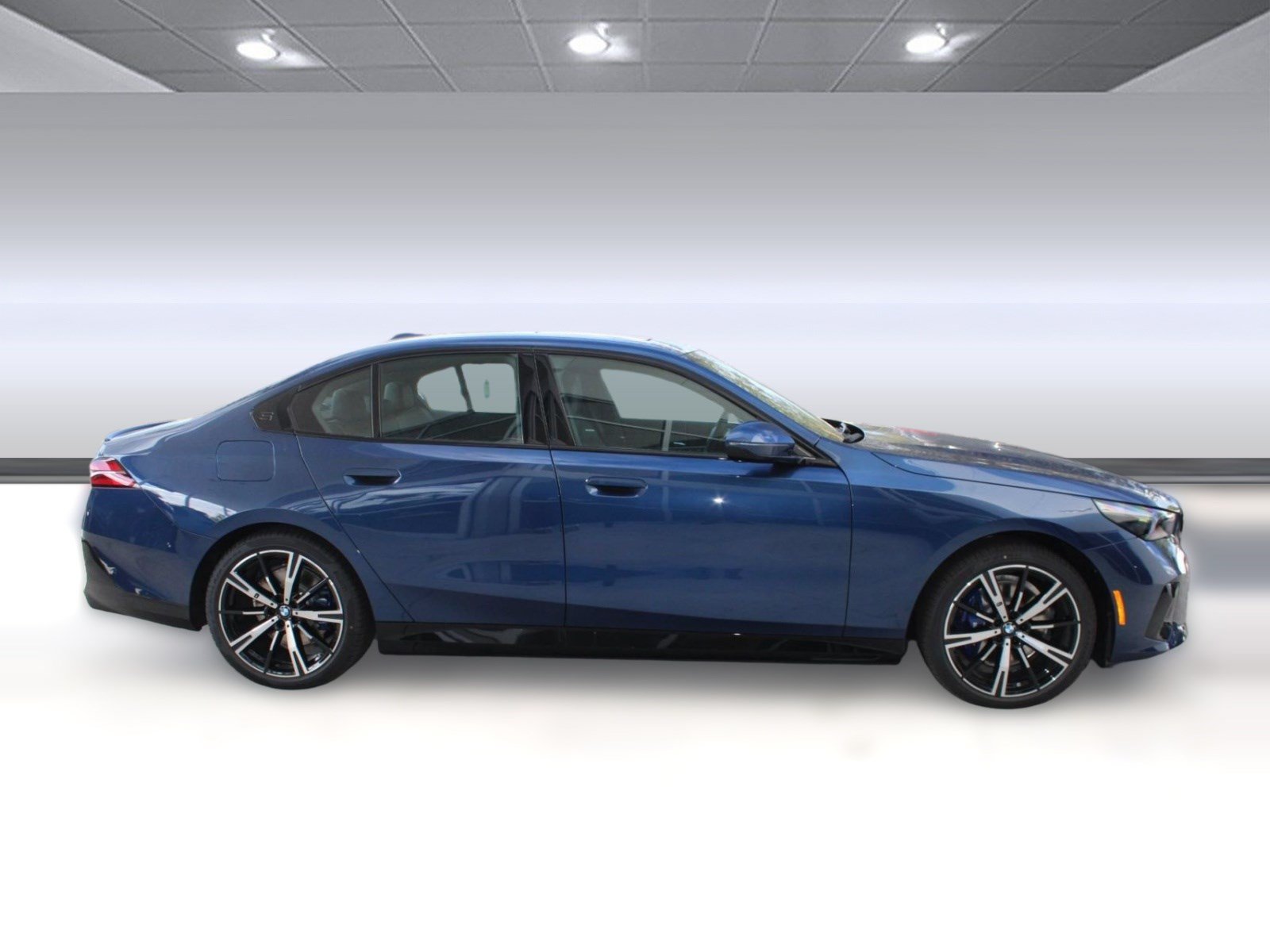 Used 2026 BMW 530i w/ M Sport Package RWD image 8