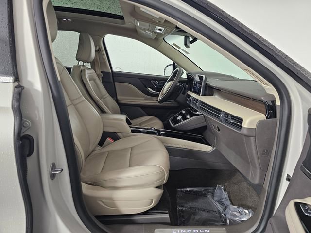 Used 2021 Lincoln Corsair Reserve w/ Equipment Group 201A image 11