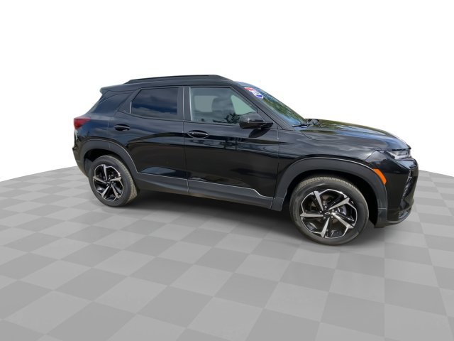 Used 2023 Chevrolet TrailBlazer RS w/ Convenience Package AWD/4WD image 3