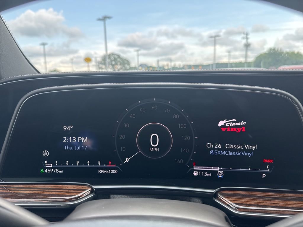 Used 2021 Cadillac Escalade Premium Luxury image 29