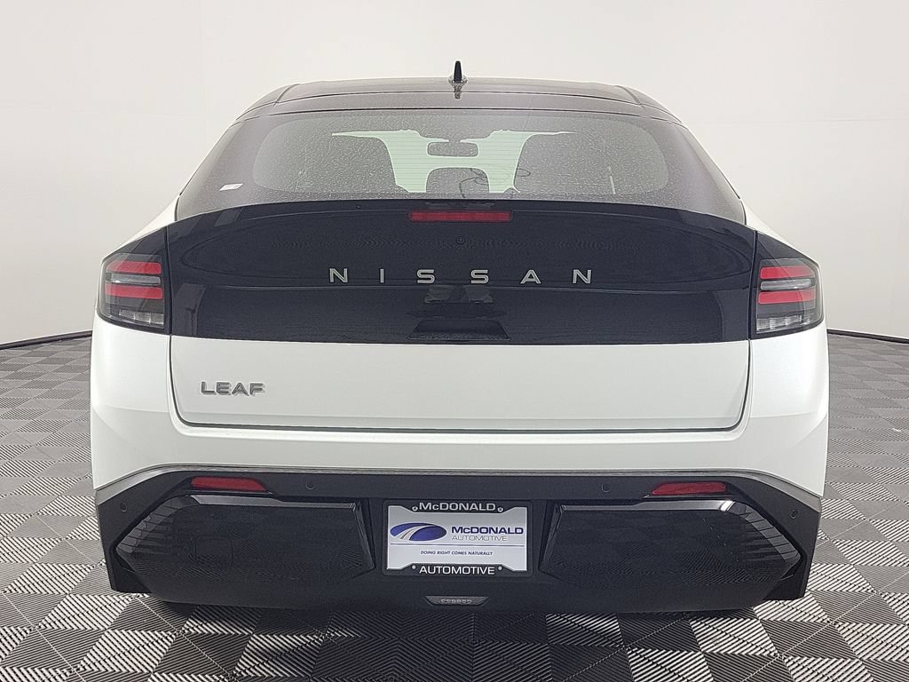 New 2026 Nissan Leaf SV+ w/ Floor Mat Package (SV+) FWD image 4