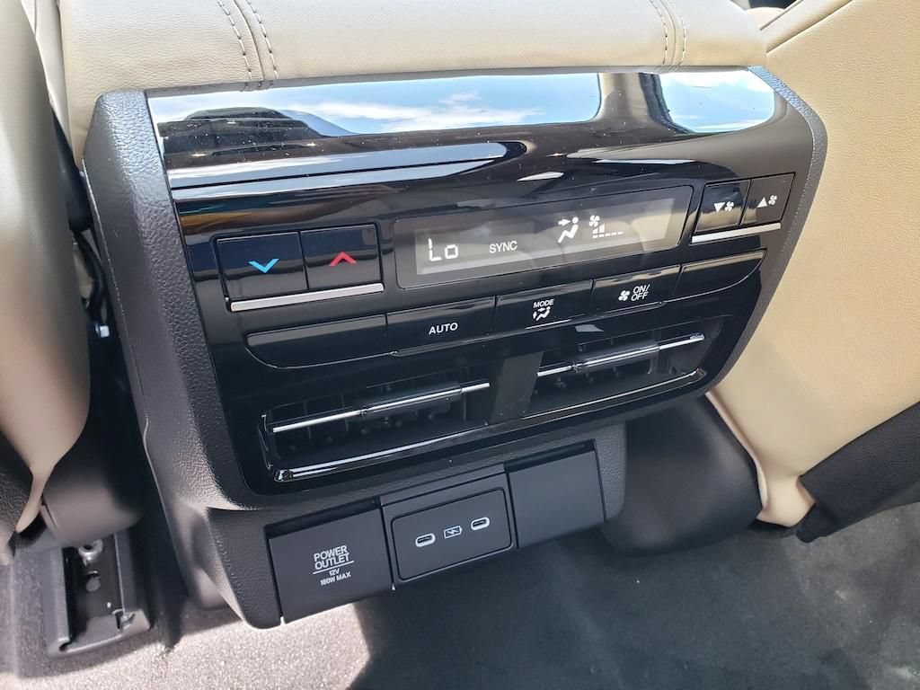 New 2026 Acura MDX w/ Technology Package AWD/4WD image 6