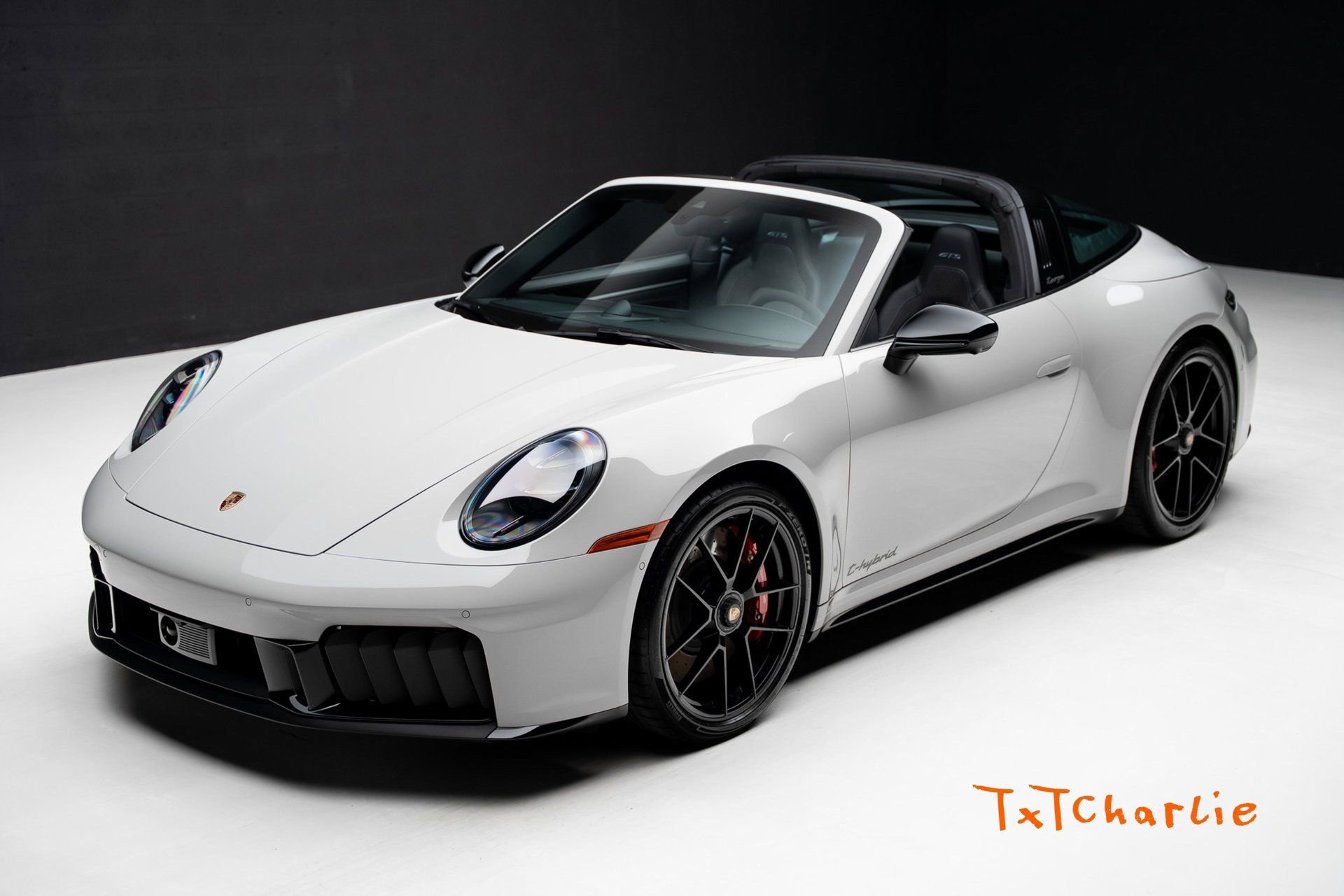 Used 2025 Porsche 911 Targa 4 GTS w/ Premium Package image 1