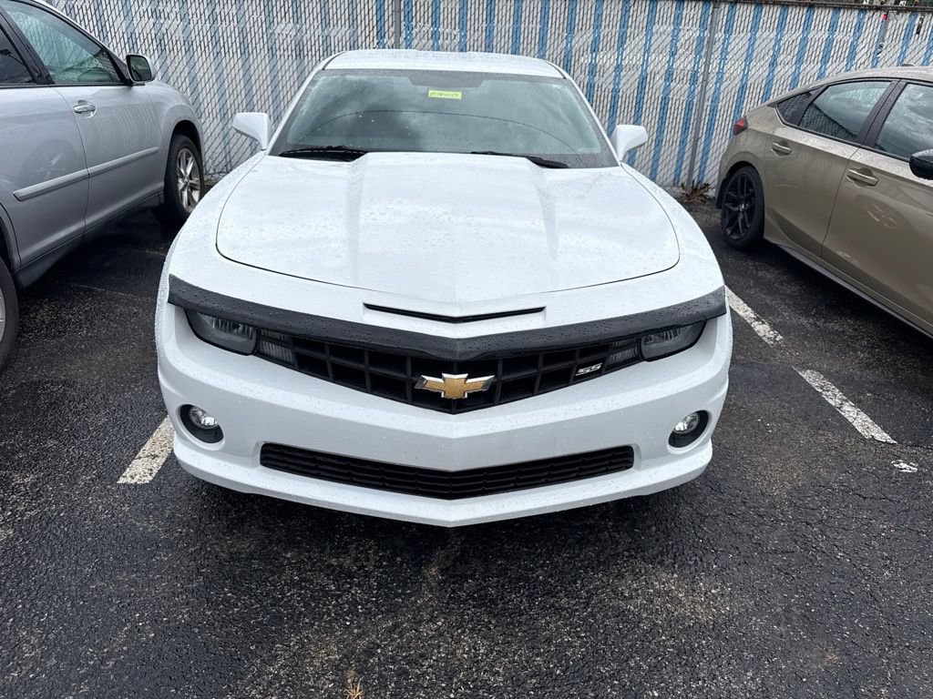 Used 2013 Chevrolet Camaro SS RWD image 4