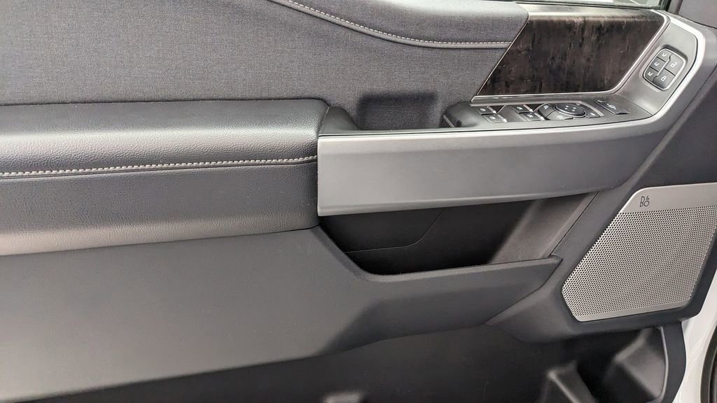 Used 2024 Ford F350 Lariat w/ Lariat Ultimate Package image 27