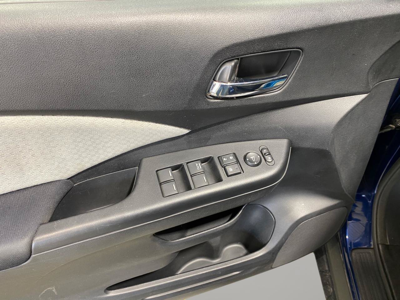 Used 2015 Honda CR-V EX image 8