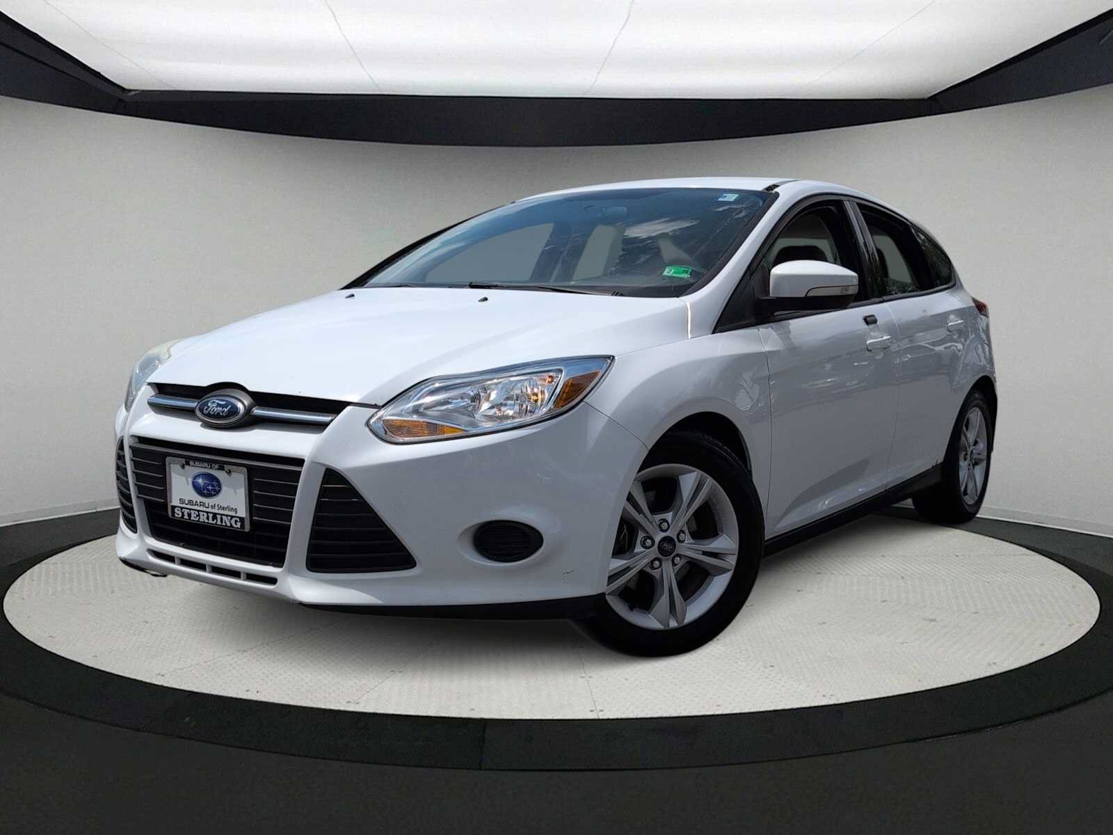 Used 2014 Ford Focus SE w/ SE Winter Package FWD image 1