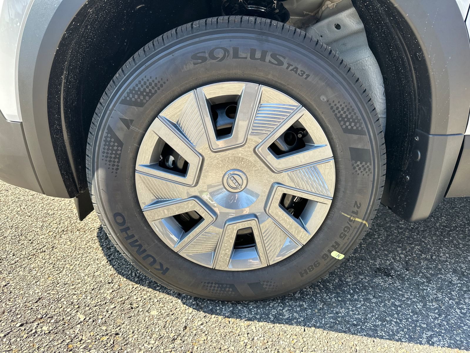 New 2026 Nissan Kicks S w/ Charging Package FWD image 11