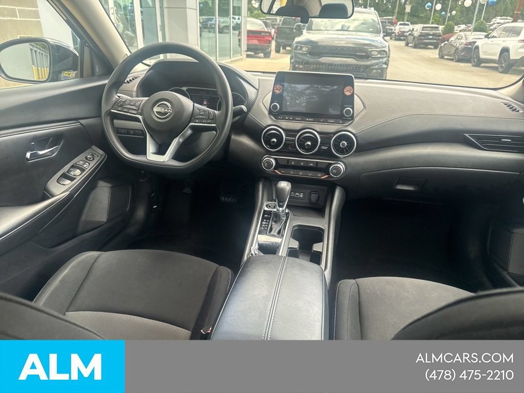 Used 2024 Nissan Sentra SV FWD image 9