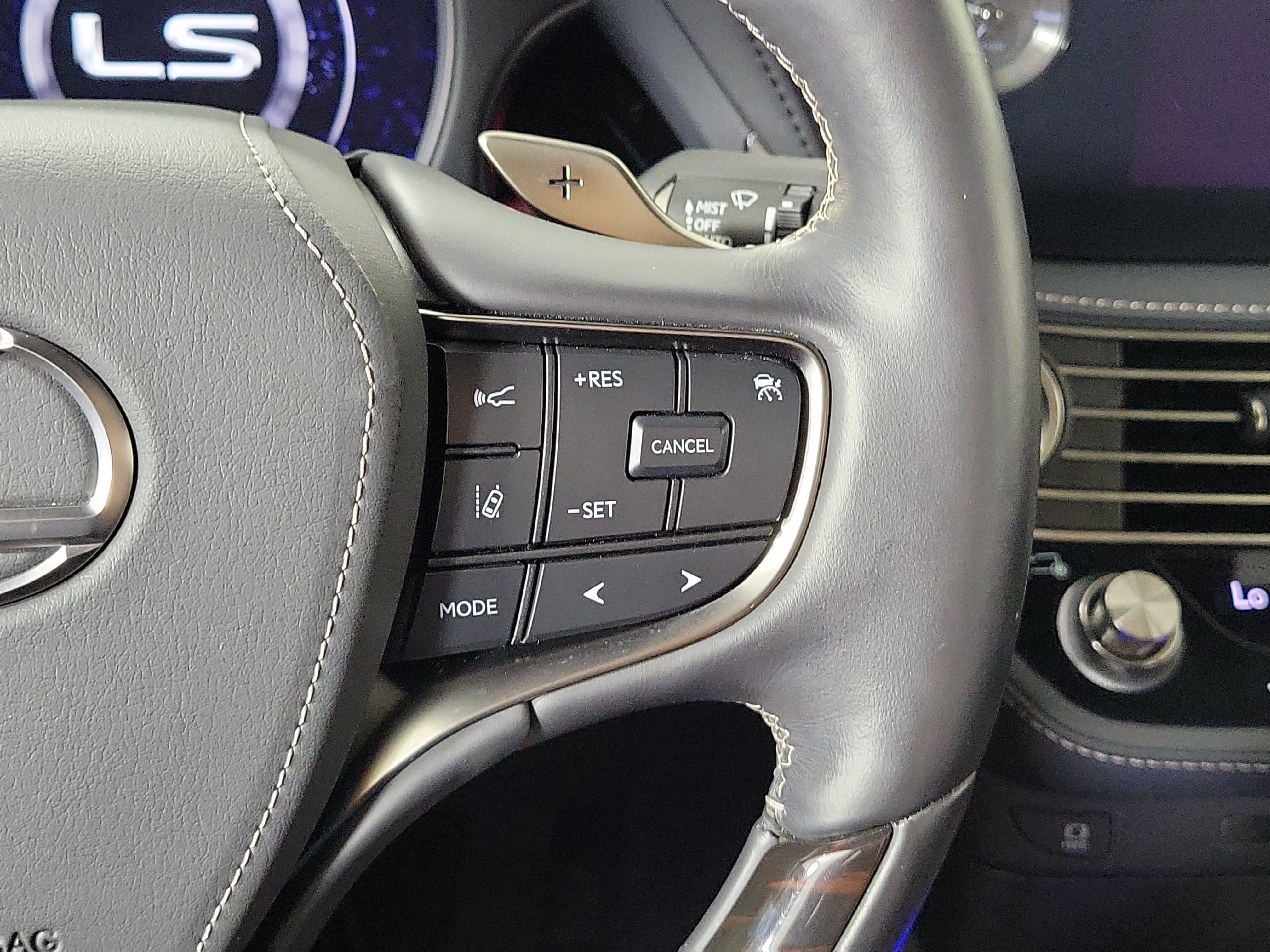 Used 2021 Lexus LS 500 AWD w/ Luxury Package image 14