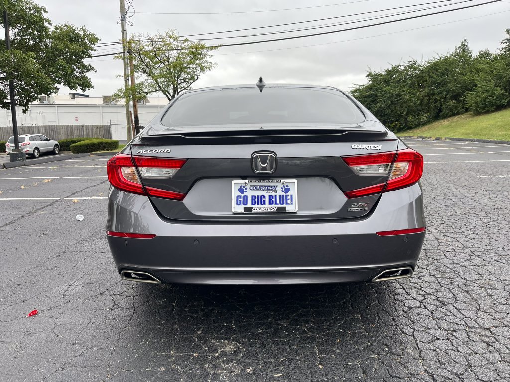 Used 2022 Honda Accord Touring image 6