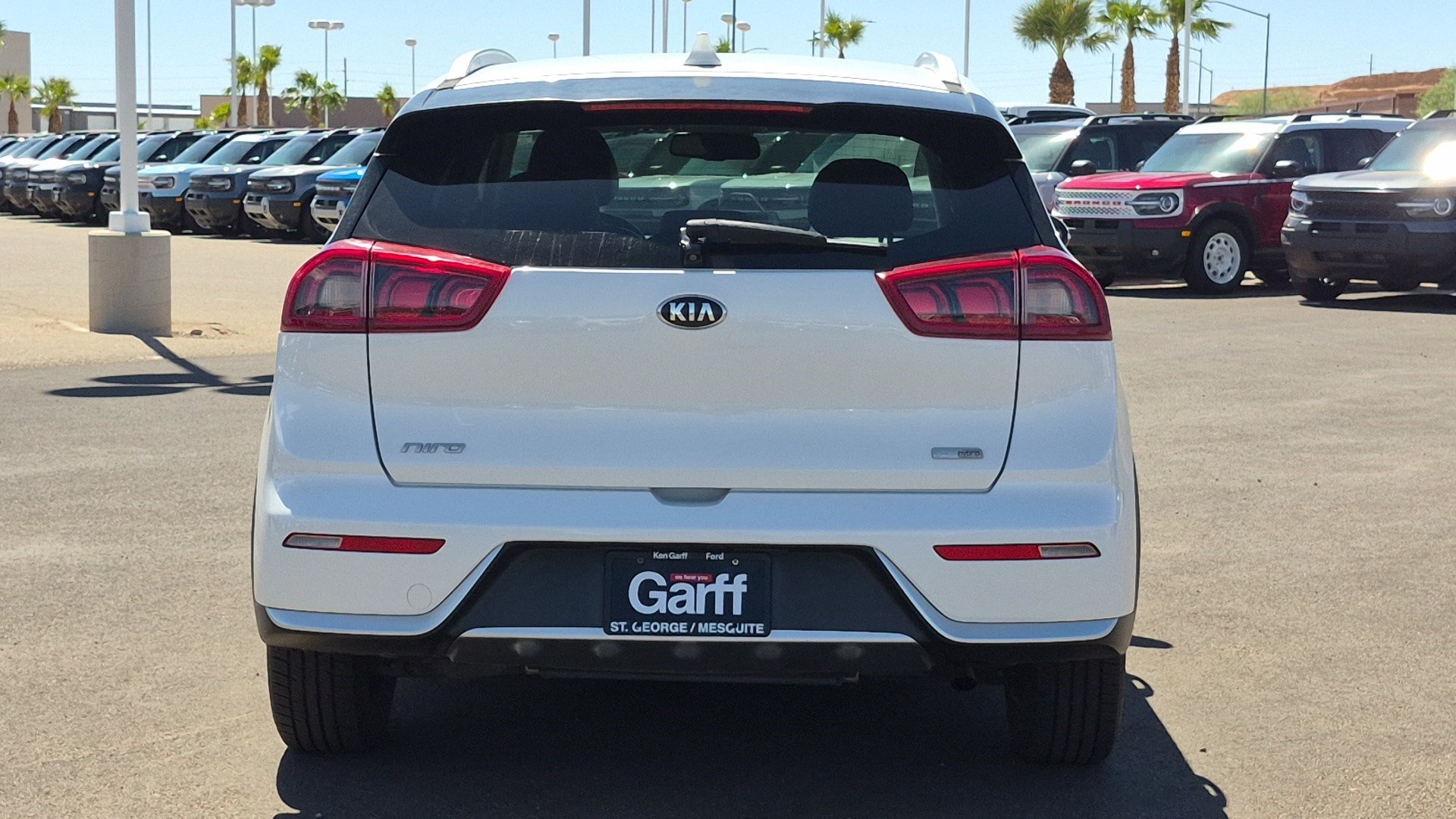 Used 2019 Kia Niro EX FWD image 4