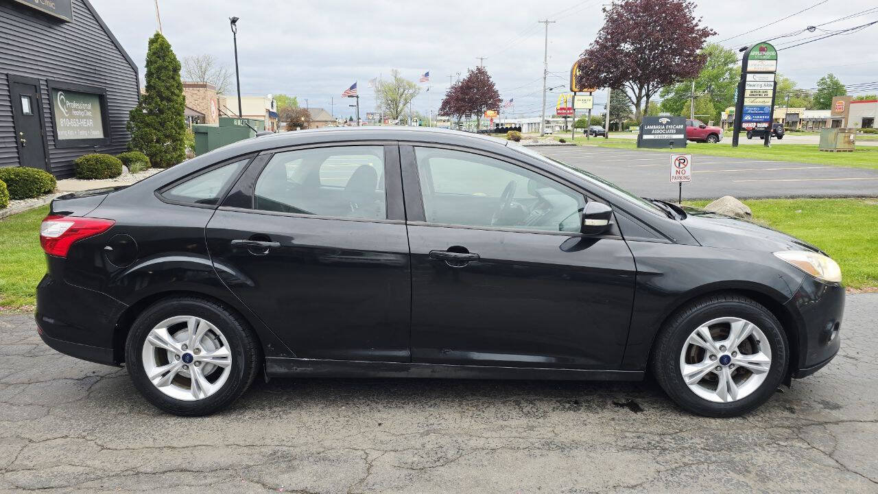 Used 2014 Ford Focus SE w/ SE Winter Package FWD image 7