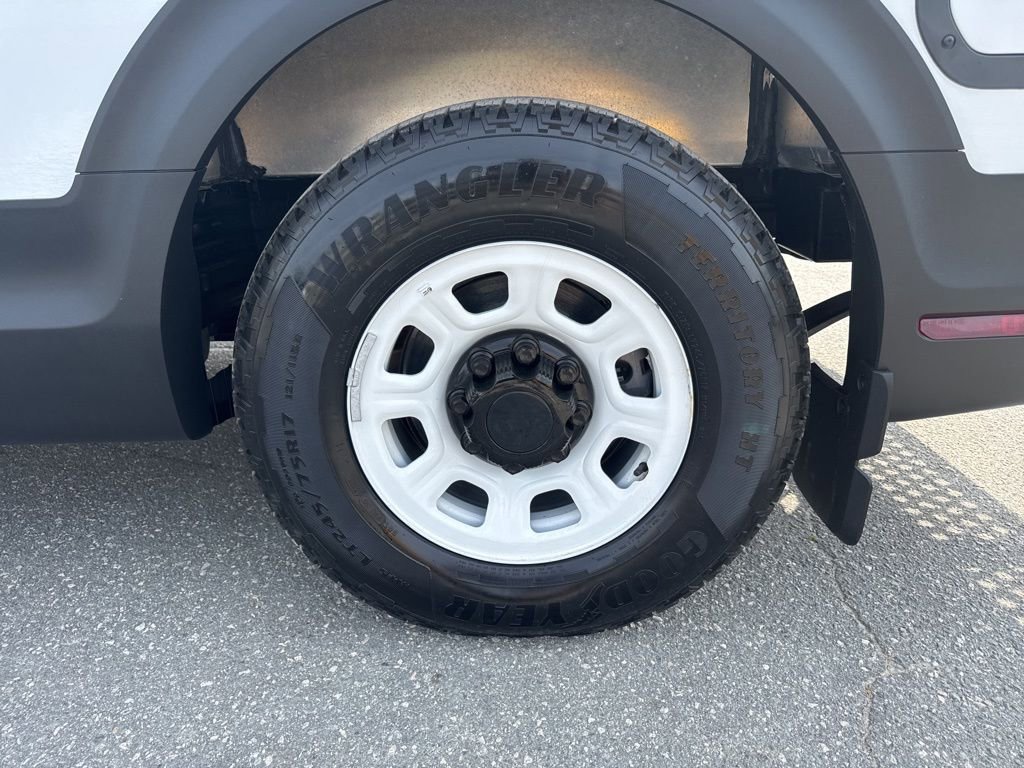 Used 2024 Chevrolet Brightdrop 400 w/ Commercial Equipment Package AWD/4WD image 25