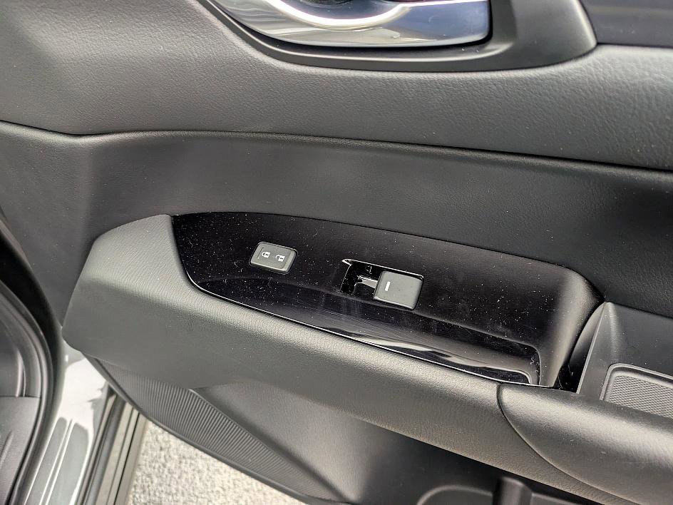 Certified 2025 MAZDA CX-5 AWD 2.5 S w/ Select Package image 35