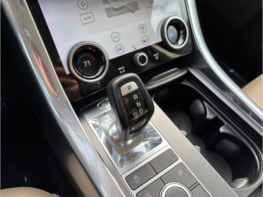 Used 2020 Land Rover Range Rover Sport SE image 38