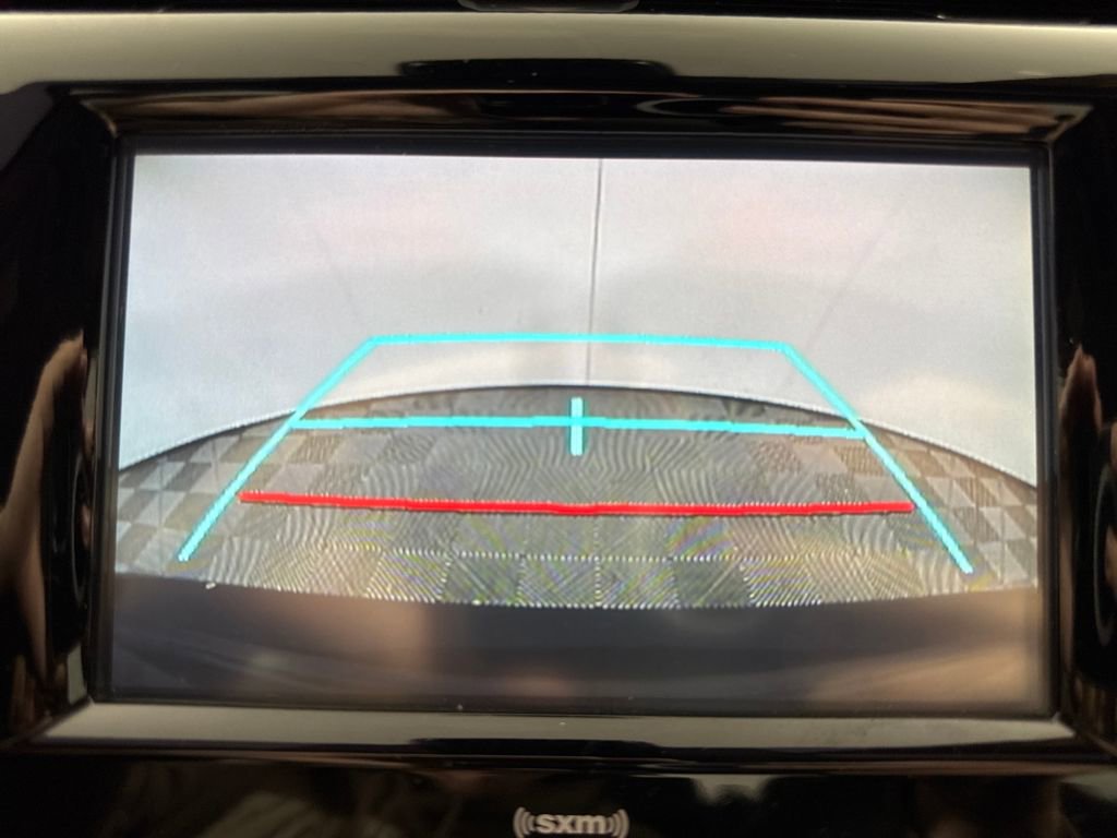 Used 2020 Toyota Camry SE image 16