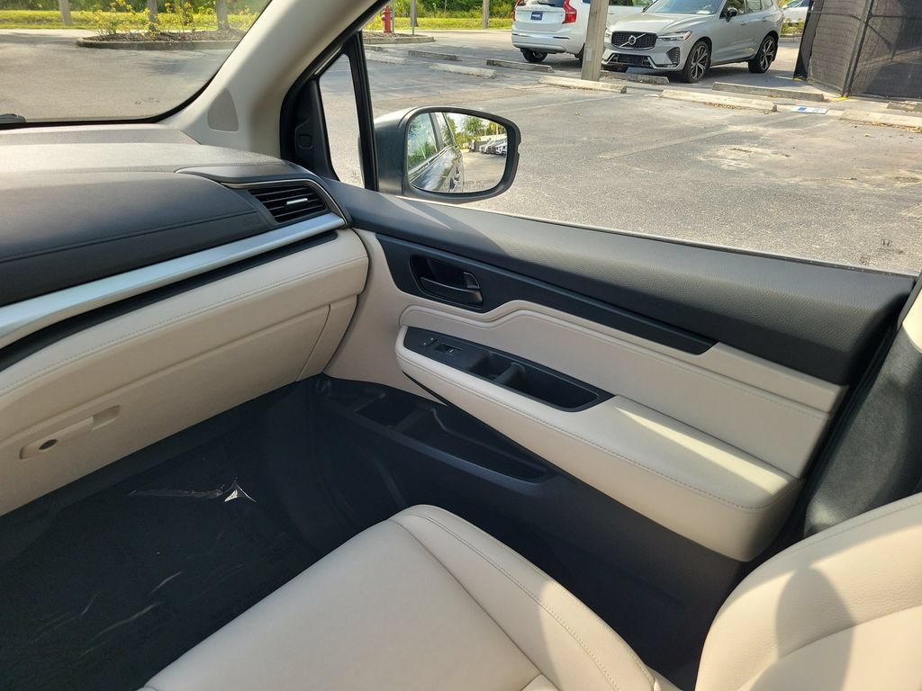 Used 2025 Honda Odyssey EX-L image 14