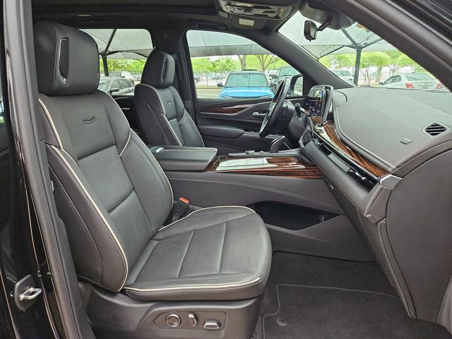 Certified 2024 Cadillac Escalade Premium Luxury image 29