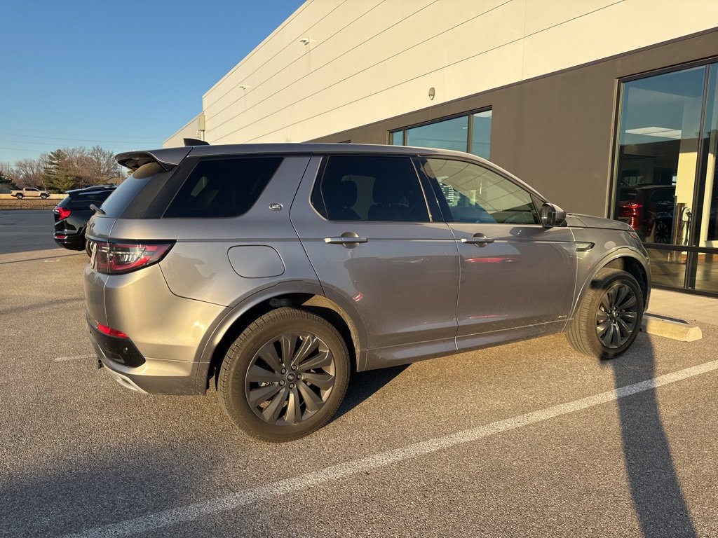 Used 2020 Land Rover Discovery Sport SE R-Dynamic image 4