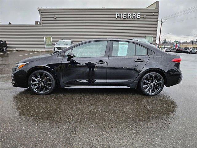 Used 2024 Toyota Corolla XSE image 2