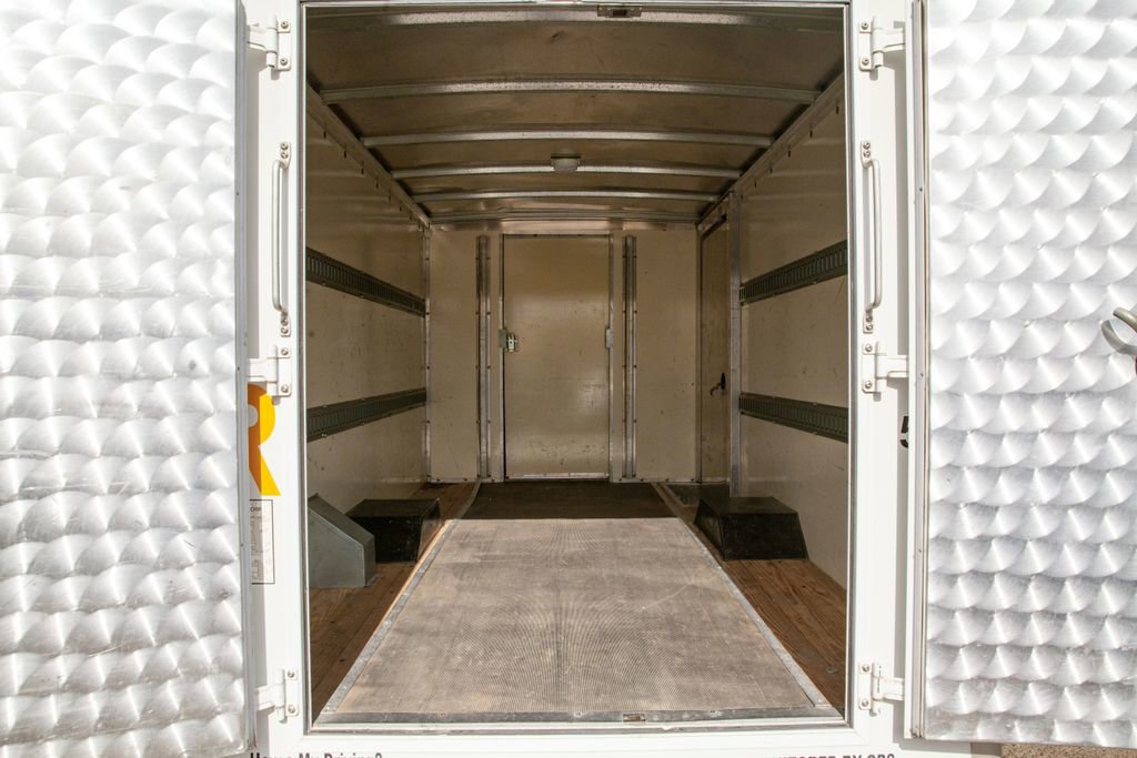 Used 2005 Ford E-350 and Econoline 350 Super Duty image 10