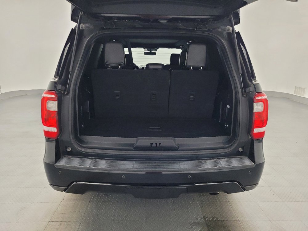 Used 2020 Ford Expedition XLT w/ Black Accent Package RWD image 29