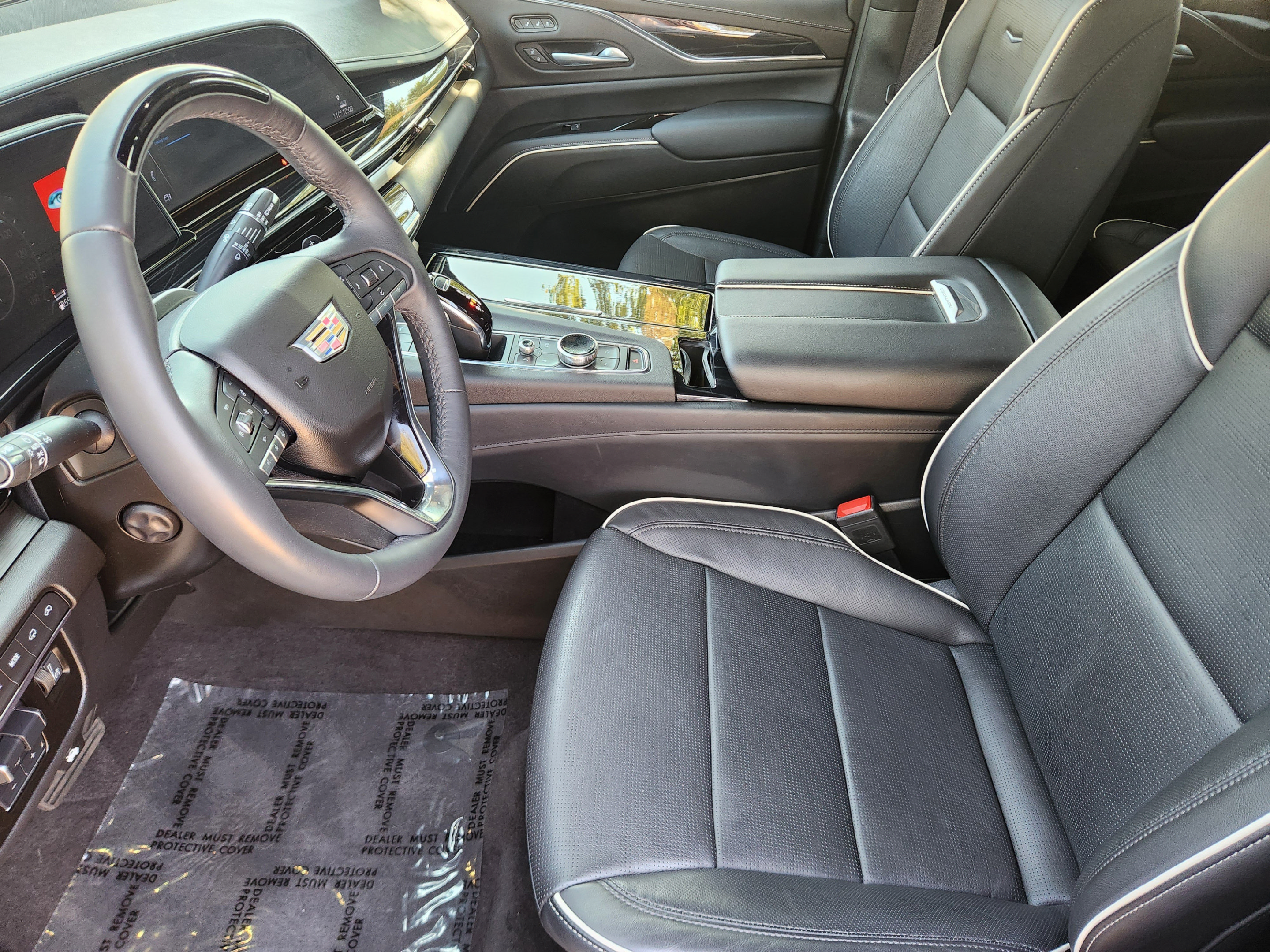 Used 2024 Cadillac Escalade Sport w/ LPO, ONYX Package AWD/4WD image 5