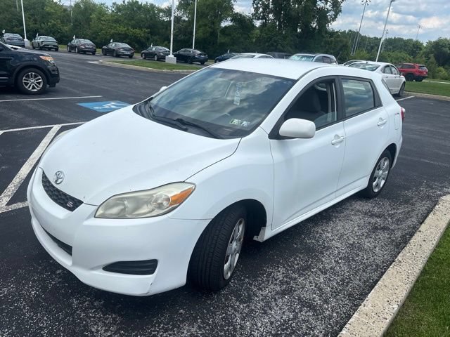 Used 2009 Toyota Matrix S AWD/4WD image 2