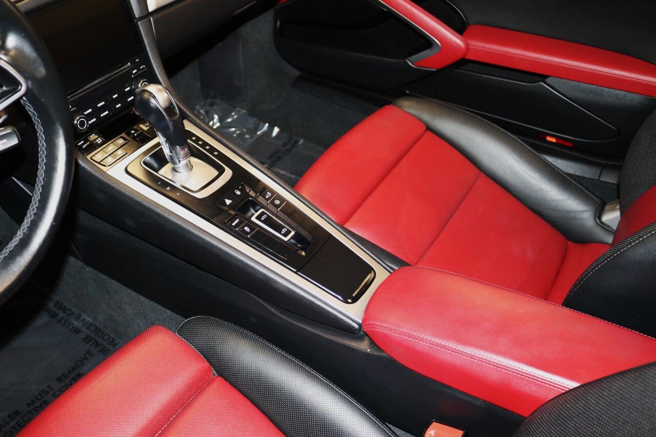 Used 2018 Porsche 718 Boxster RWD image 75