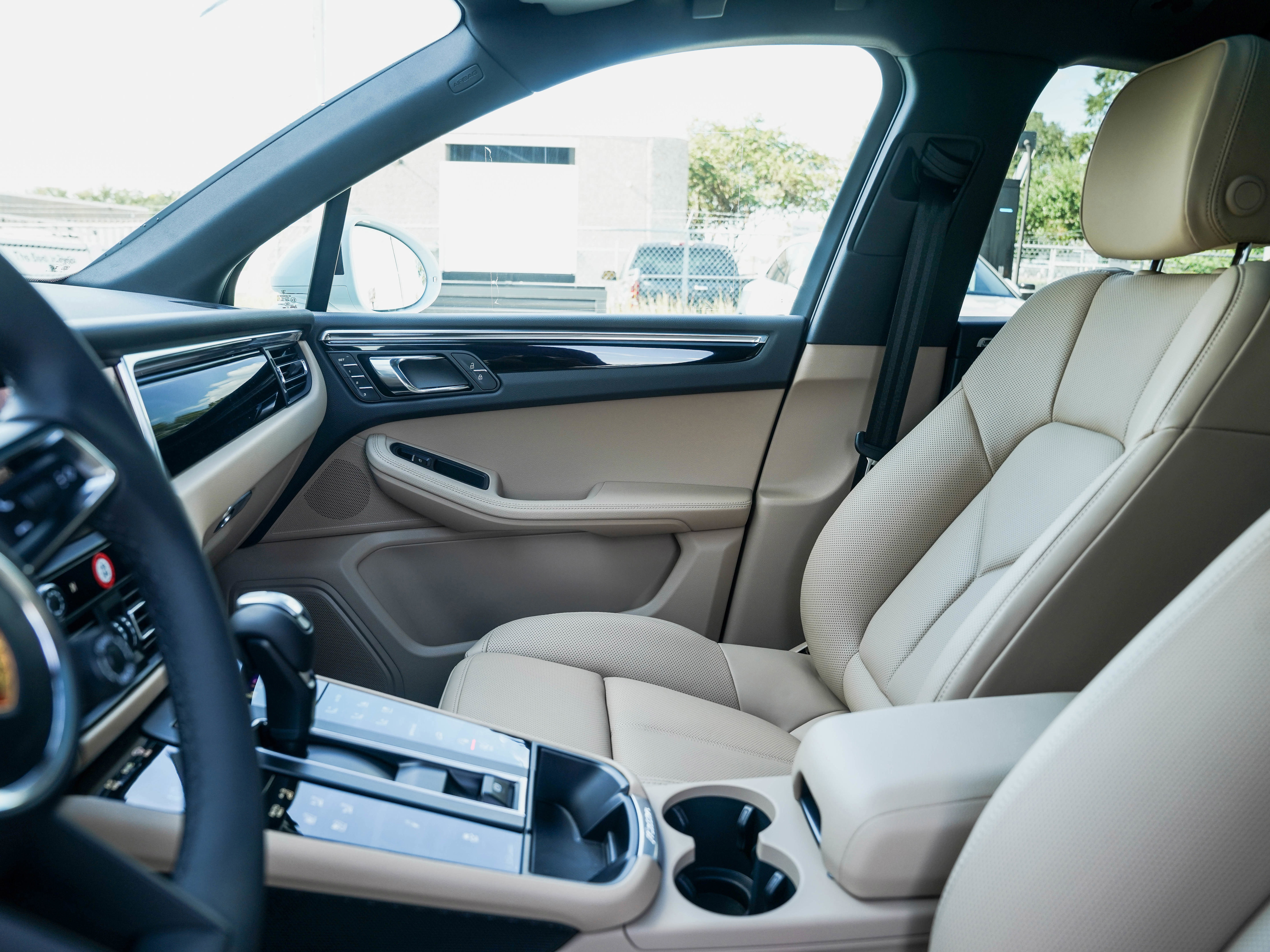 New 2026 Porsche Macan S image 22