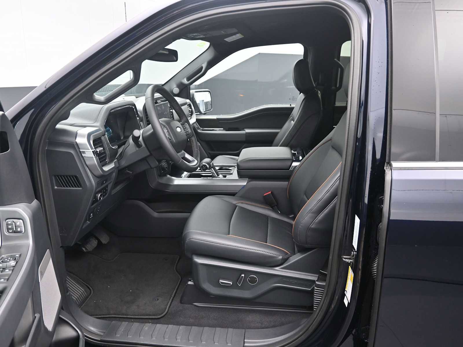 New 2026 Ford F150 Lariat w/ Equipment Group 502A High image 14