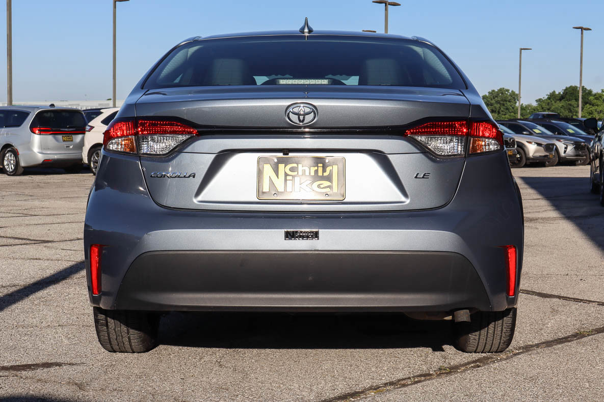 Used 2024 Toyota Corolla LE FWD image 5