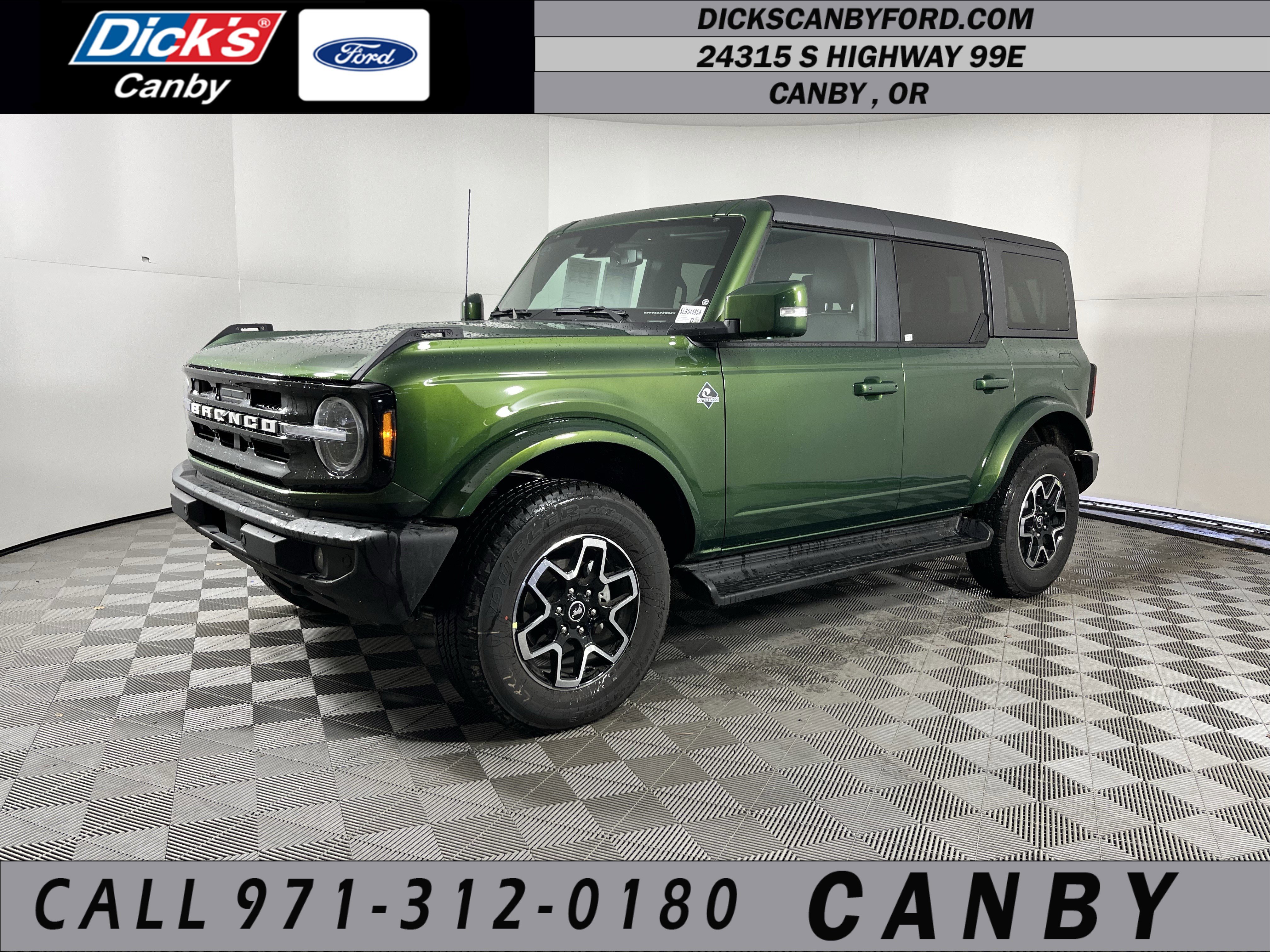 Used 2025 Ford Bronco Outer Banks image 1