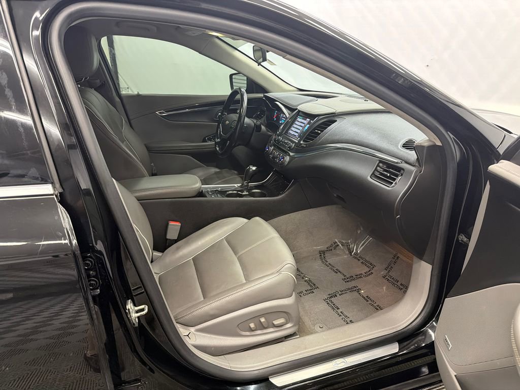 Used 2018 Chevrolet Impala Premier FWD image 14