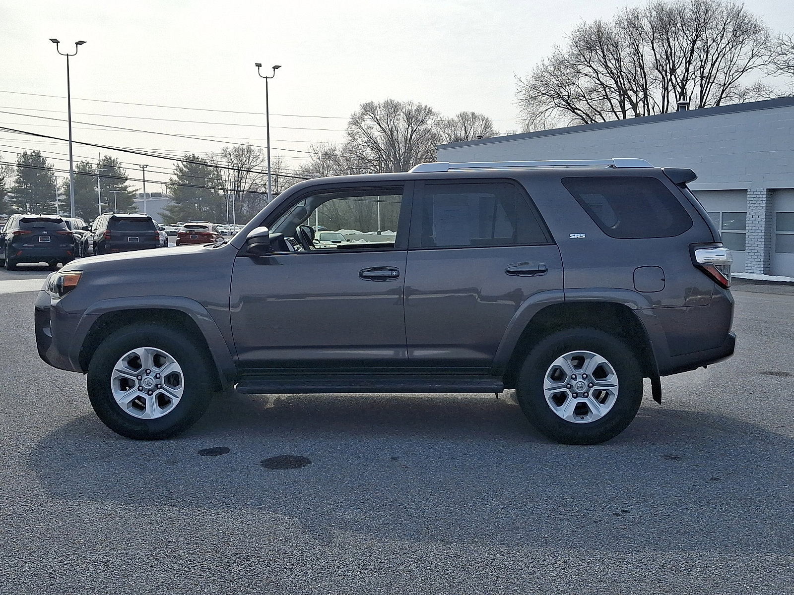 Used 2016 Toyota 4Runner SR5 image 4