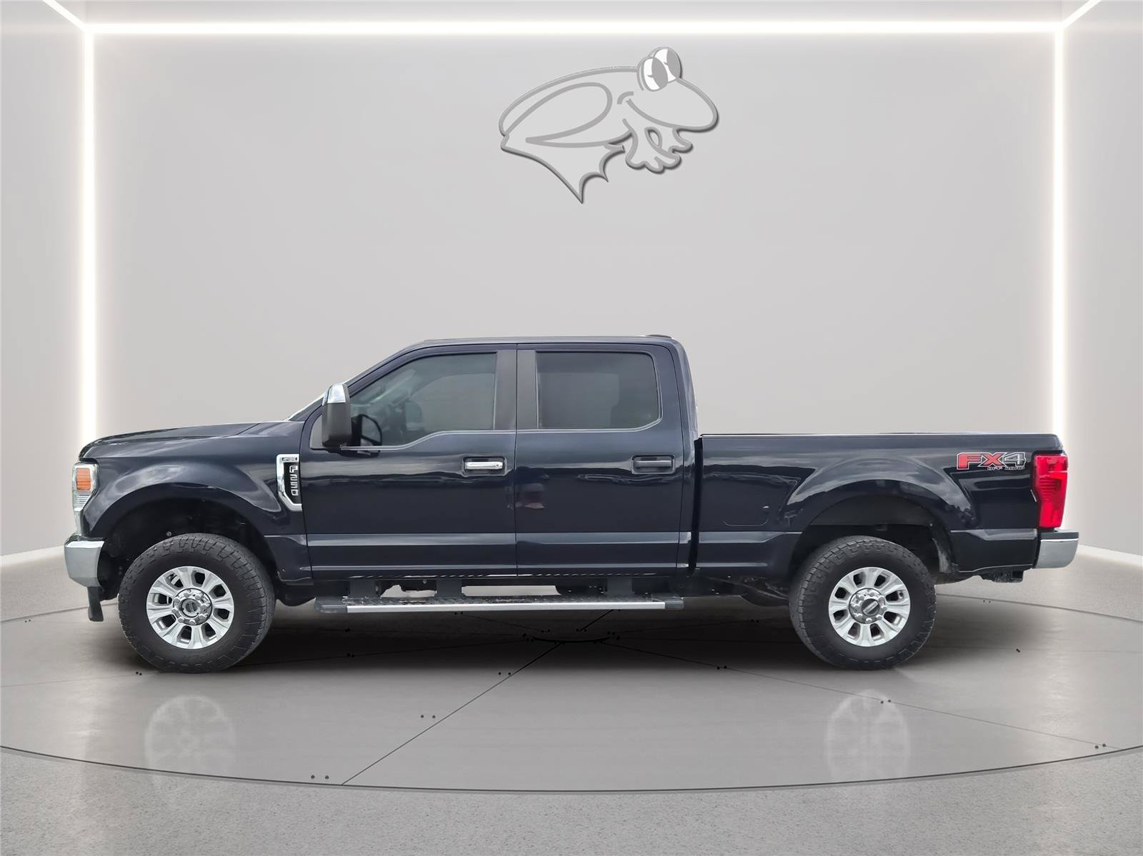 Used 2021 Ford F250 XL w/ STX Appearance Package AWD/4WD image 2
