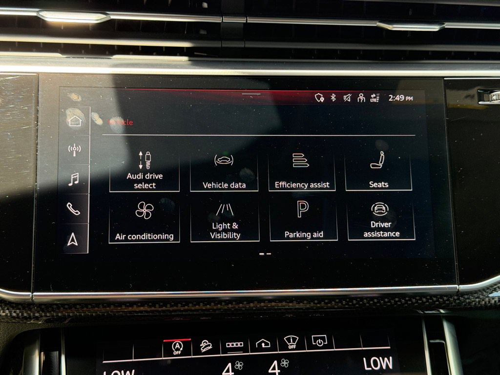 Used 2022 Audi SQ8 Prestige AWD/4WD image 42